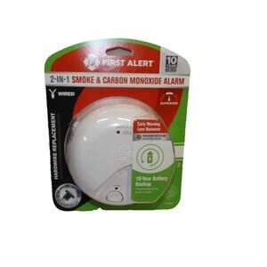 FIRST ALERT 2 IN 1 SMOKE AND CARBON MONOXIDE ALARM